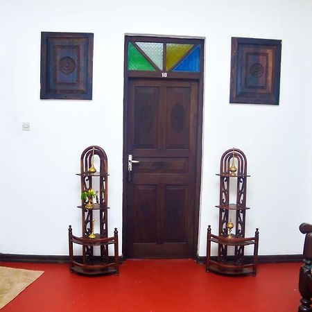 ホテル Asili Town House Zanzibar エクステリア 写真