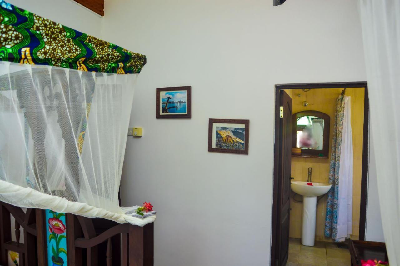 ホテル Asili Town House Zanzibar エクステリア 写真