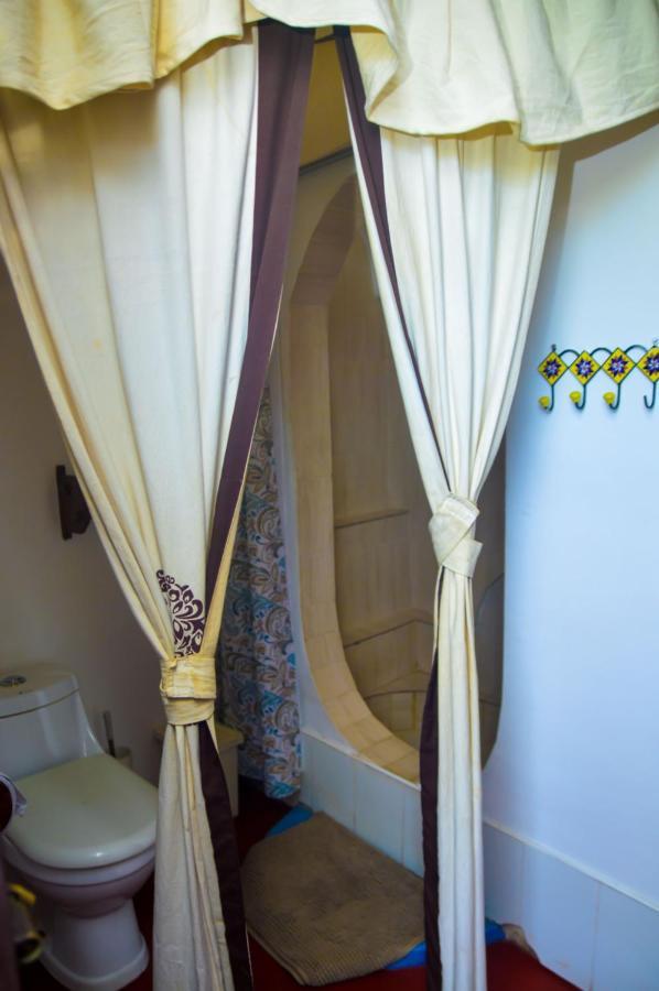 ホテル Asili Town House Zanzibar エクステリア 写真