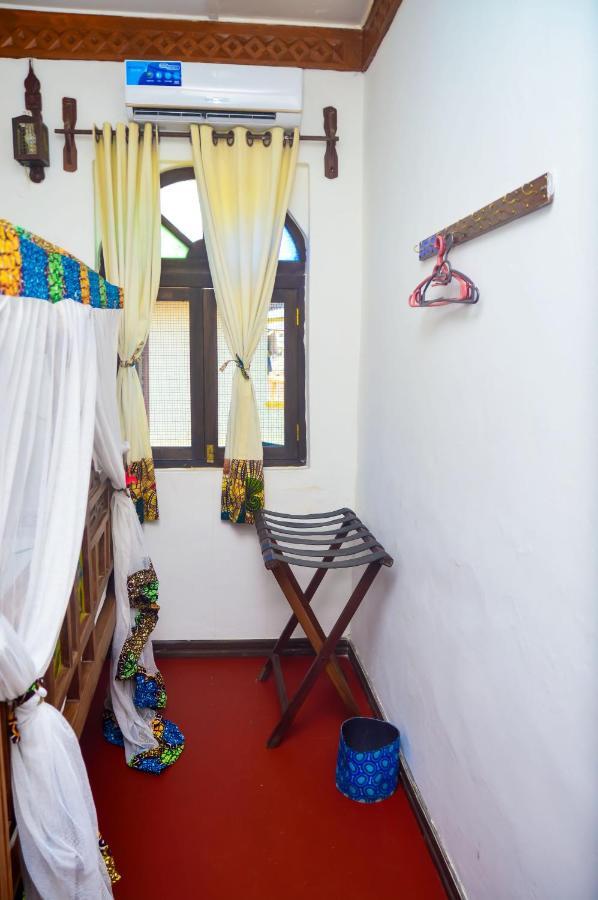 ホテル Asili Town House Zanzibar エクステリア 写真