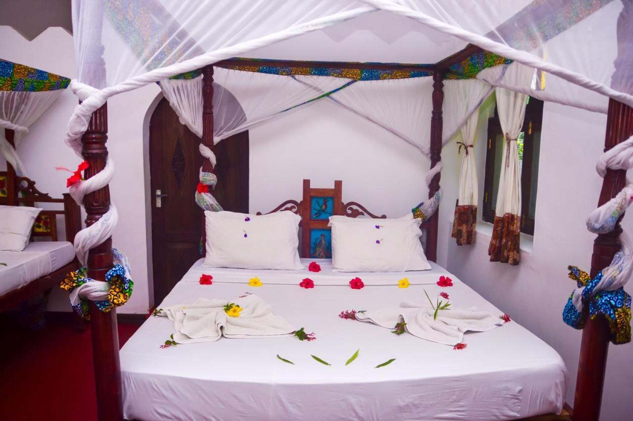ホテル Asili Town House Zanzibar エクステリア 写真